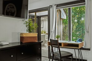 House - Pocono Bear Den by Avantstay Stylish Modern Deck w Grill Outdoor Dining (Pocono Pines)