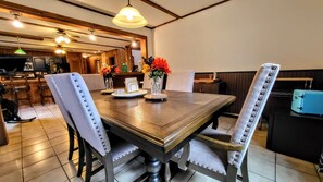 House | 4 bedrooms - The Wooden Nest by Avantstay Deck Big Yard w Hammocks Fire Pit (Long Pond)