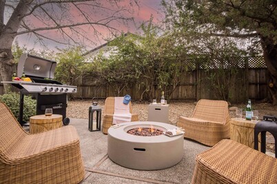 Black Oak by Avantstay Modern Chic Santa Rosa Hideaway With Pool Table Fire Pit