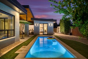 House | 3 bedrooms - Sundrenched by Avantstay Pool Mins to Old Town (Scottsdale)