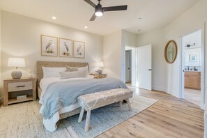 House | 4 bedrooms - Sunset Serenity by Avantstay Rooftop w Hot Tub Fire Pit 3 Blocks to Beach (Grover Beach)