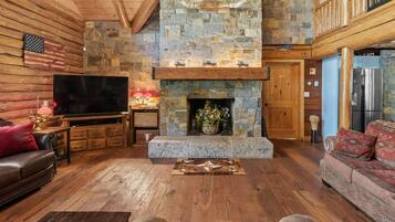 House | 5 bilik tidur