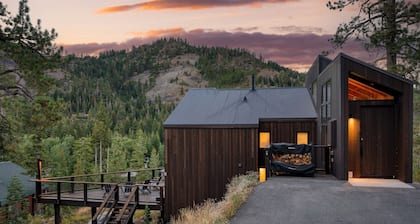 Trapper Mcnutt by Avantstay A Design w Sauna