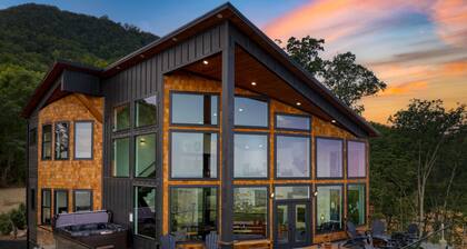 Bear Rug Inn Luxe Stays Pool Views Game Room