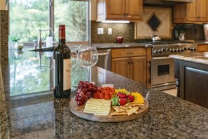 4 bedrooms - Cleveland Vista by Avantstay Pool Hot Tub Fire Pit Panoramic Views (Murrieta)