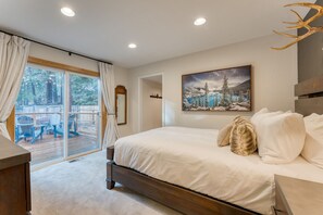 2 bedrooms - Westlake Cabin by Avantstay Hot Tub Near Skiing Walk to Restaurants Lake (Tahoe City)