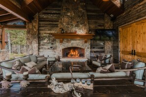 House | 8 bedrooms - Twin Creeks Ranch Luxury Aspen Group Retreat 25-acres Guest House (Snowmass)
