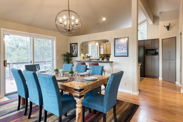 House | 4 bedrooms - River Meadows by Avantstay Near River Access to Private Boat Ramp (Bend)