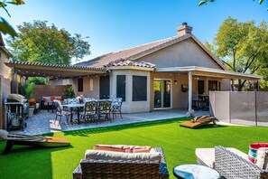 House - Bella Vista by Avantstay Pool w Waterslide (Mesa)