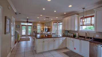 Nhà | 4 phòng ngủ