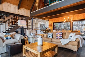 House | 3 bedrooms - Legacy Lodge by Avantstay Upper-level Retreat Deck Hot Tub (Lake Arrowhead)