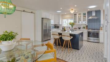 Rumah | 4 kamar tidur