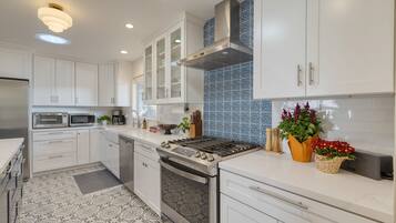 Rumah | 4 kamar tidur