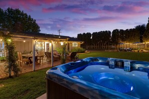 House | 4 bedrooms - Hummingbird Haven by Avantstay Dog-friendly Near the Beach Huge Yard Hot Tub (Santa Barbara)