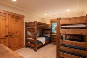 独立别墅 | 4 多间卧室