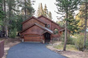 独立别墅 | 4 多间卧室