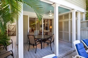House - Tropical Dreaming by Avantstay 4 Blks to Beach Private Pool (Key West)