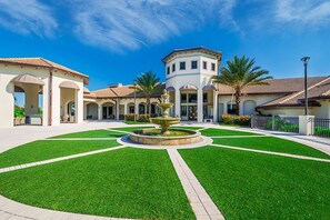 Villa | 8 bedrooms - Orlandoasis by Avantstay 8bdr Pool Movie Theater Game Room Resort Access (Davenport)