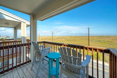 더 뷰티풀 플레이스 바이 어반트스테이, 해변까지 몇 분, 가족 친화적, 수영장