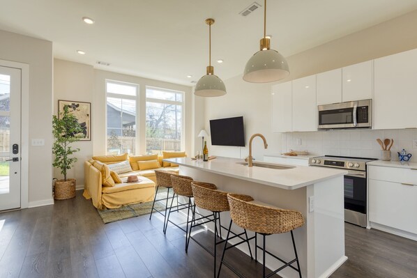 4 bedrooms - 98 Degrees by Avantstay Covered Balcony Lounge Newly Built 4bdr Home (Nashville)