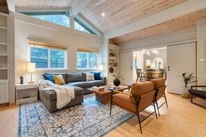 House | 2 bedrooms - Sonoma Creek Haven Hot Tub Firepit Creekside Views Near Kenwood Wineries (Kenwood)