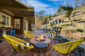 House | 2 bedrooms - Sonoma Creek Haven Hot Tub Firepit Creekside Views Near Kenwood Wineries (Kenwood)