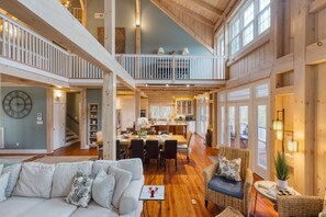 House | 4 bedrooms - Seaclusion by Avantstay Walk to the Beach (Edisto Island)