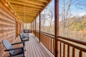 8 bedrooms - Boon by Avantstay 40-guest Luxe Smokies Retreat (Sevierville)