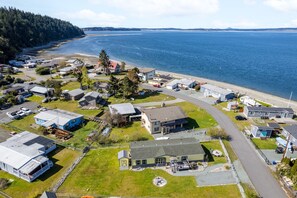 Room - Sunny by the Sound by Avantstay Coastal Escape (Coupeville)