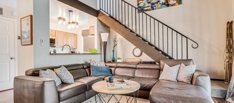 Pinegrove by Avantstay Beautiful Villas Condo Just Outside Tahoe City