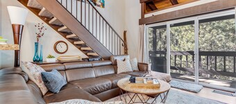 Pinegrove by Avantstay Beautiful Villas Condo Just Outside Tahoe City