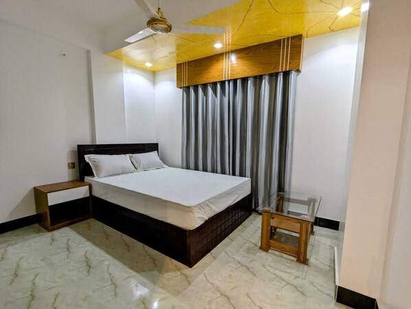 Premium Double Room, City View | In-room safe, desk, free WiFi - Seven View Airport Hotel (Dhaka)
