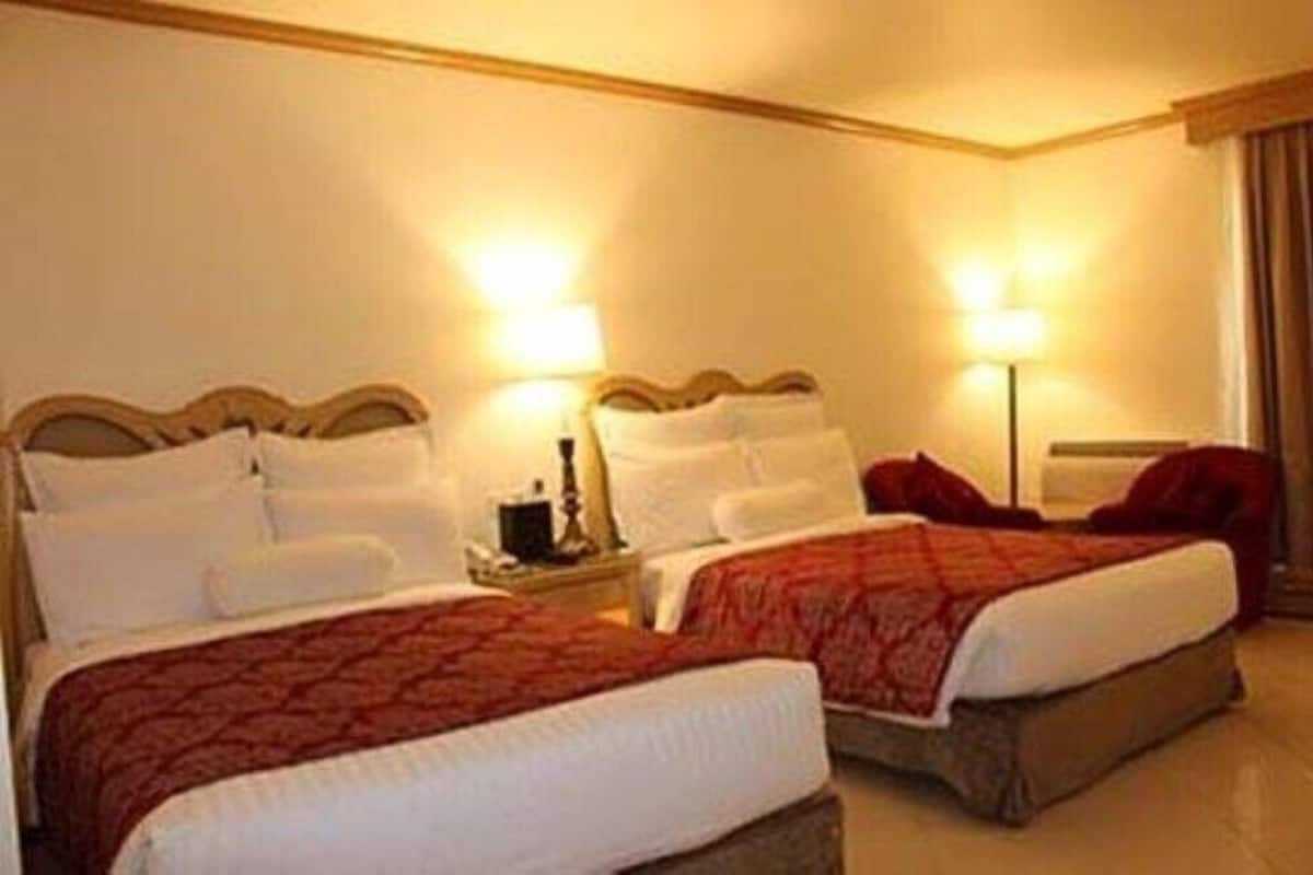 Deluxe Double Room, Mountain View | Soundproofing, iron/ironing board, free WiFi