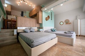 1 bedroom, WiFi, bed sheets - Beachfront Studio - Bellini Holiday House (Cefalù)
