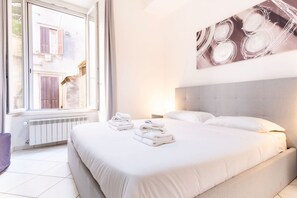 2 Schlafzimmer, Schreibtisch, BĂŒgeleisen/BĂŒgelbrett, Reisekinderbett