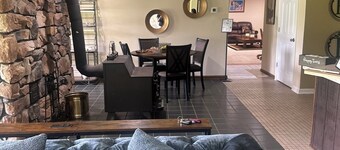 Rustic Elegance Meets Outdoor Charm - 2 bedroom Middletown