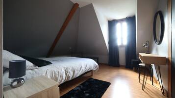 4 quartos, ferros/tábuas de passar roupa, Wi-Fi, roupa de cama