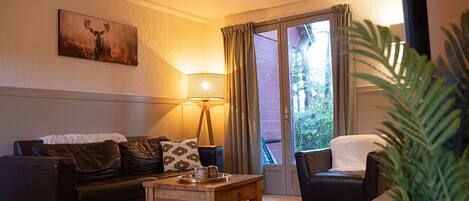 Älytelevisio, kirjoja, stereot