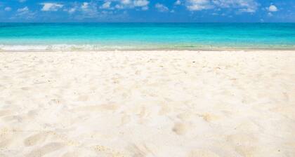 Golf Cart, Pools, Close 2 Beach, Gated Community