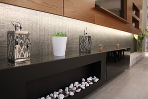 Dining - Εκθαμβωτικό, ρομαντικό διαμέρισμα στην καρδιά μιας άκρως ερωτικής πόλης! (Thessaloniki)