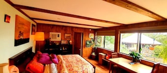 Dejavu Cottage In the Adelaide Hills