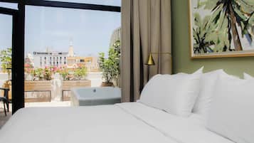 Habitación Deluxe | Sábanas de algodón egipcio, ropa de cama de alta calidad y edredón