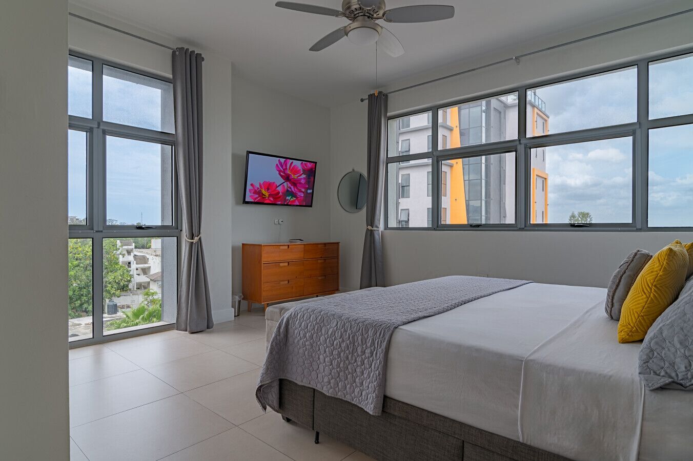 2 bedrooms, desk, iron/ironing board, free WiFi