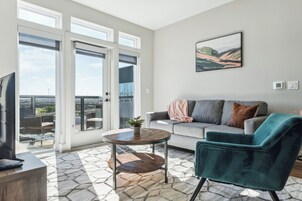 40-inch Smart TV with digital channels