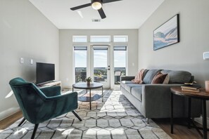 40-inch Smart TV with digital channels