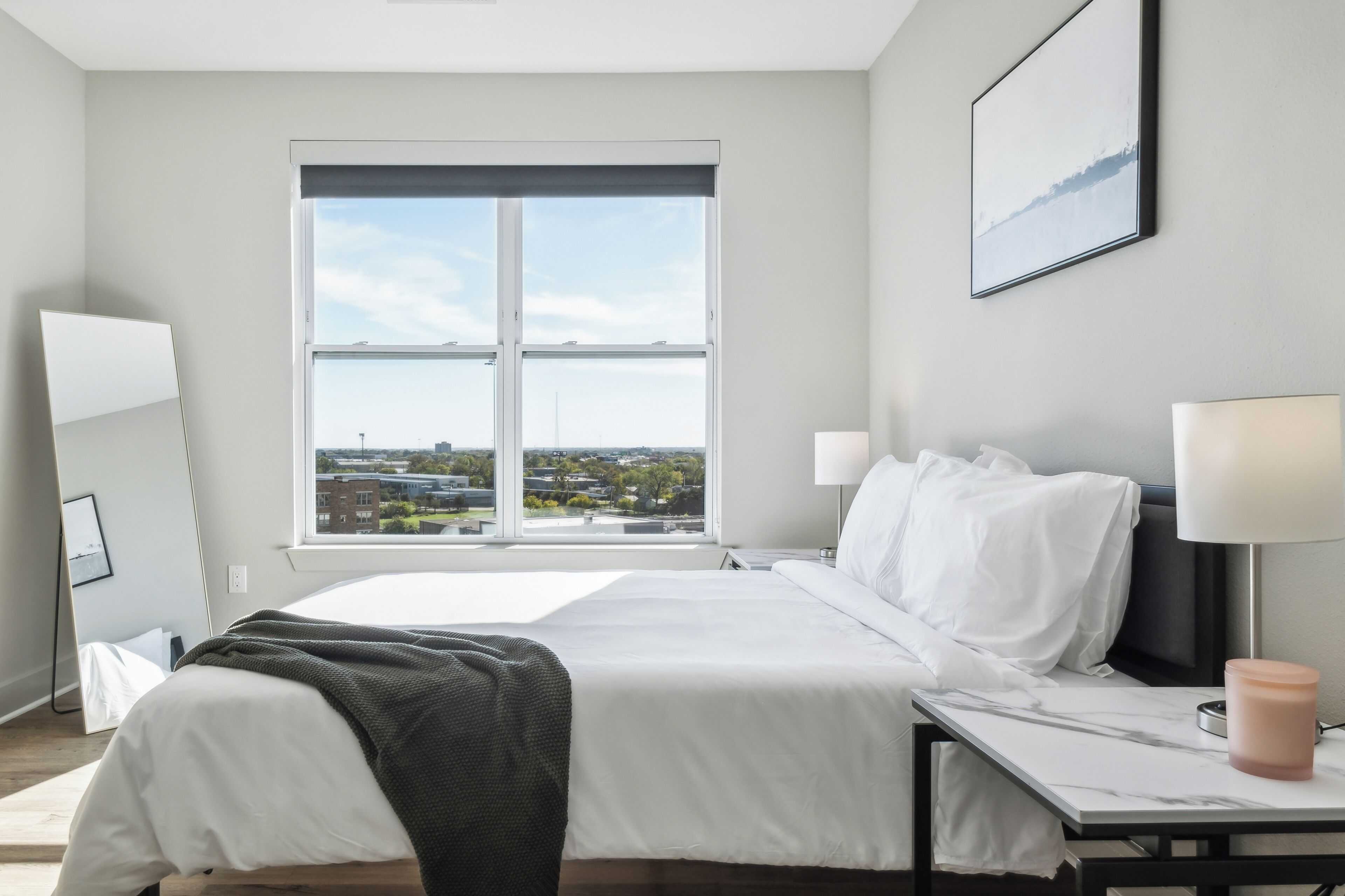 Bügeleisen/Bügelbrett, kostenloses WLAN, Bettwäsche