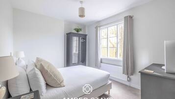 3 bedrooms, iron/ironing board, travel cot, WiFi