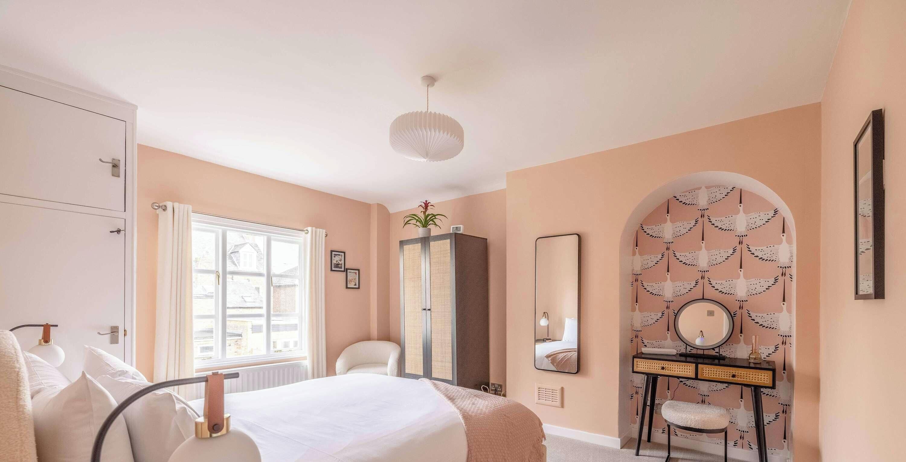 3 bedrooms, iron/ironing board, travel crib, WiFi