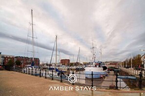 Marina - Wellington St, Hull (Kingston upon Hull)