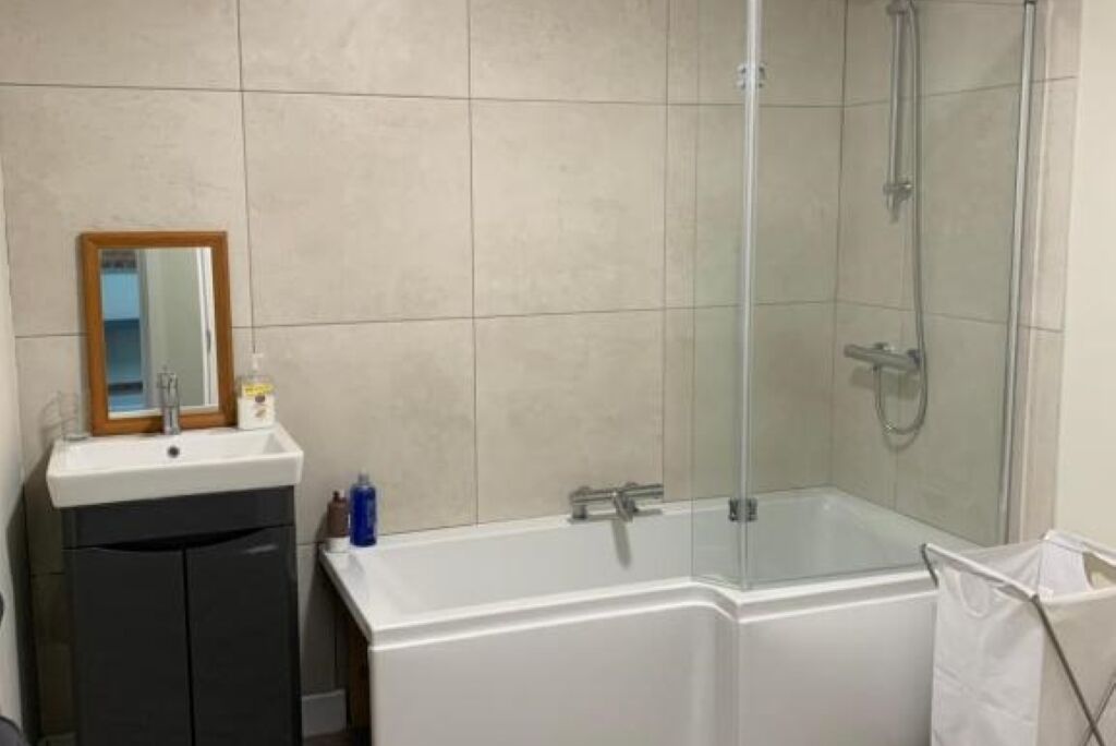 Asciugacapelli, asciugamani, carta igienica